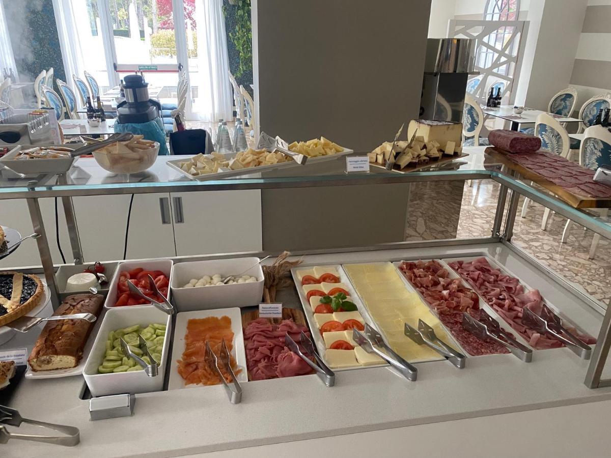 Hotel Croce Di Malta Lignano Sabbiadoro Dış mekan fotoğraf